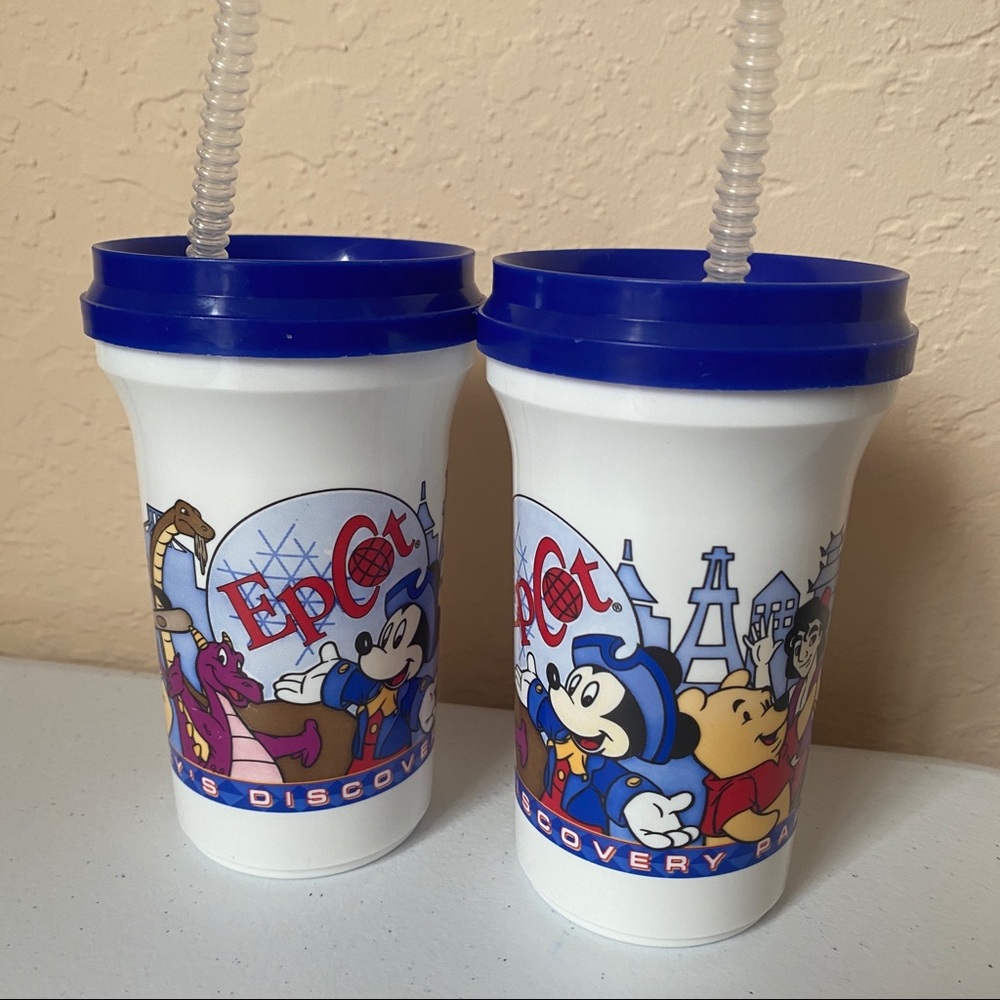 EPCOT DISNEY’S DISCOVERY PARK Souvenir Cup Set